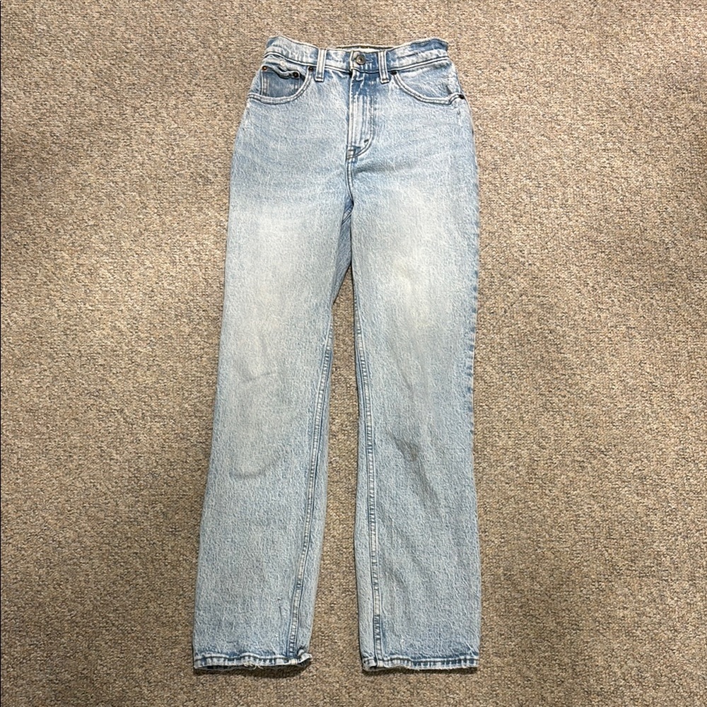 Abercrombie & Fitch Light Blue 90s Straight Leg Ultra High Rise Curve Love Jeans